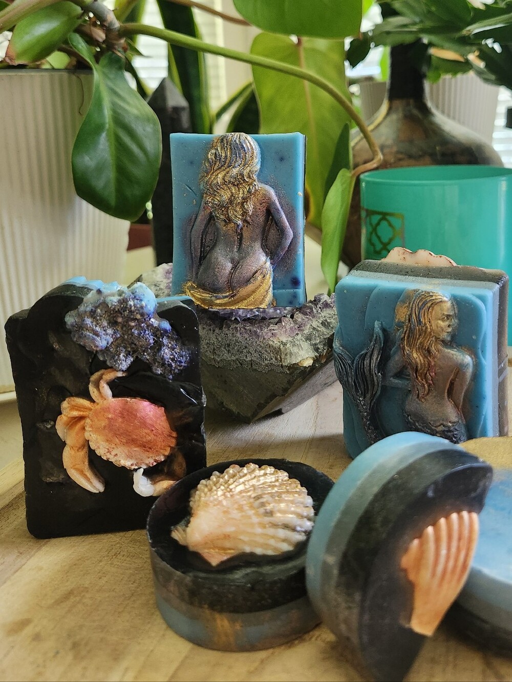 🥳Free Gift W/ Purchase 2.2 Oz Round Luxury Handcrafted Soap, Apple Agave Scent - Picture 5 of 10